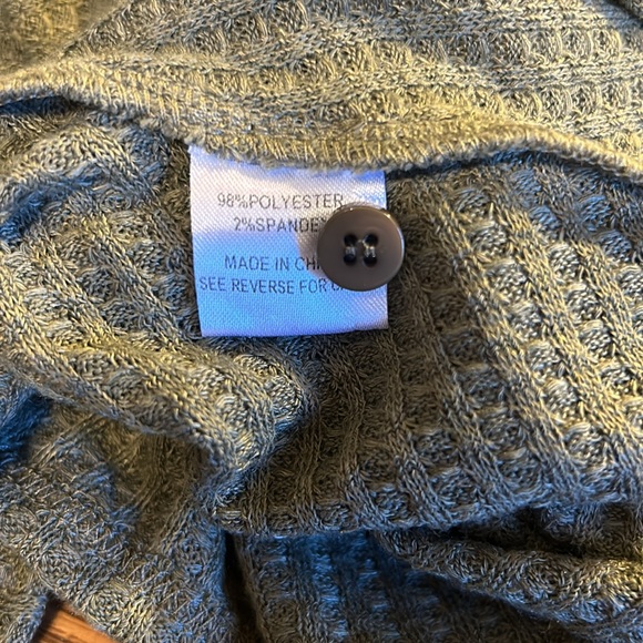 Sweet Lovely by Jen Olive Green Ruffle Top Size 3XL - Picture 8 of 9